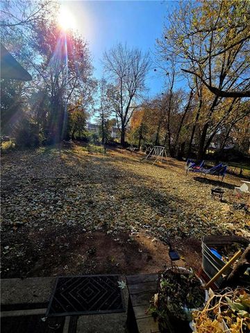 415 E Buchanan Street, Richmond, MO 64085