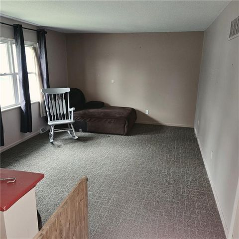 415 E Buchanan Street, Richmond, MO 64085