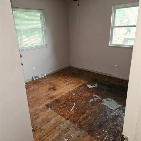 415 E Buchanan Street, Richmond, MO 64085
