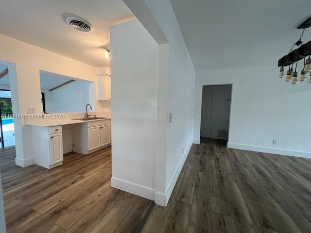 14825 Garden Dr, Miami, FL 33168