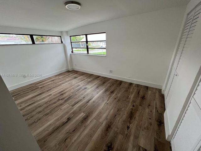 14825 Garden Dr, Miami, FL 33168