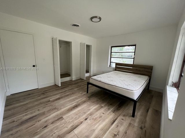 14825 Garden Dr, Miami, FL 33168