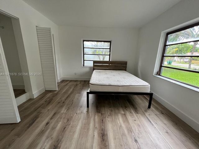 14825 Garden Dr, Miami, FL 33168