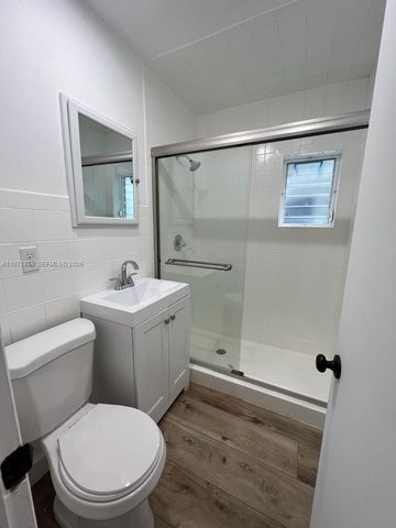 14825 Garden Dr, Miami, FL 33168