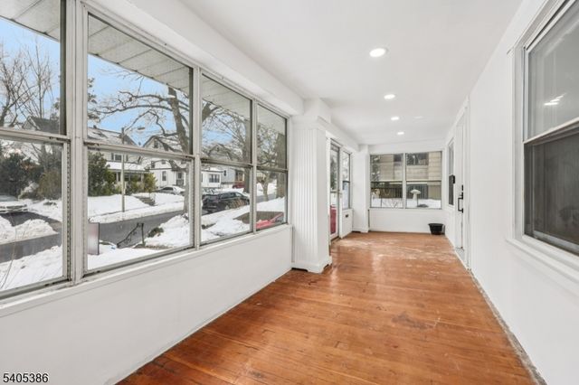 48 Laurel Ave, East Orange City, NJ 07017