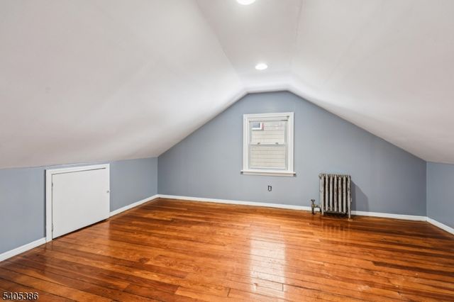 48 Laurel Ave, East Orange City, NJ 07017