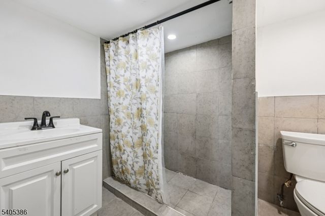 48 Laurel Ave, East Orange City, NJ 07017