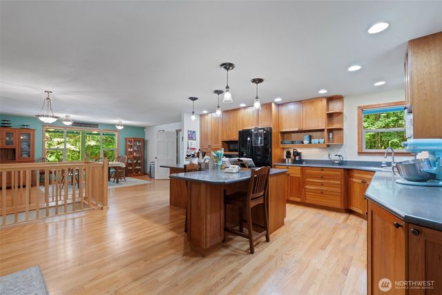 5716 Gahs Road S, Roy, WA 98580