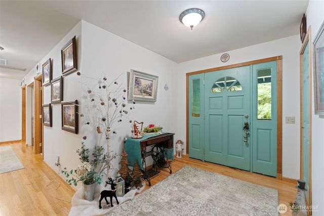 5716 Gahs Road S, Roy, WA 98580