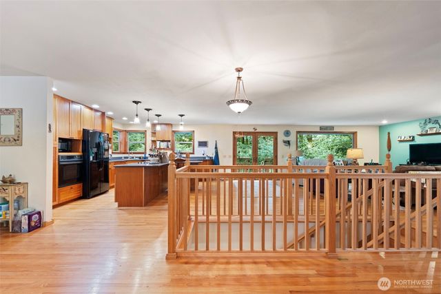 5716 Gahs Road S, Roy, WA 98580