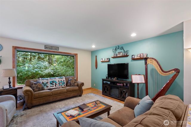 5716 Gahs Road S, Roy, WA 98580