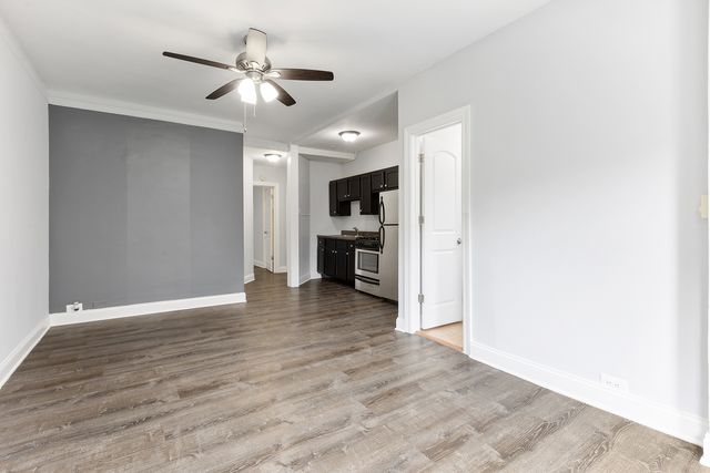 5860 N Kenmore Avenue 104, Chicago, IL 60660
