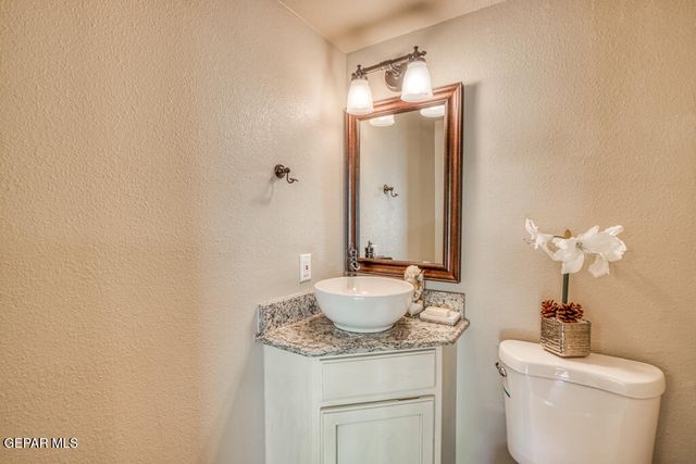 281 Maricopa Drive, El Paso, TX 79912