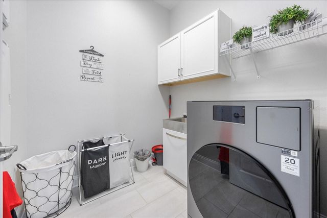 8626 DUBOCHET STREET, Orlando, FL 32827