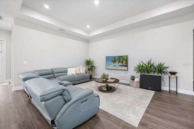 8626 DUBOCHET STREET, Orlando, FL 32827