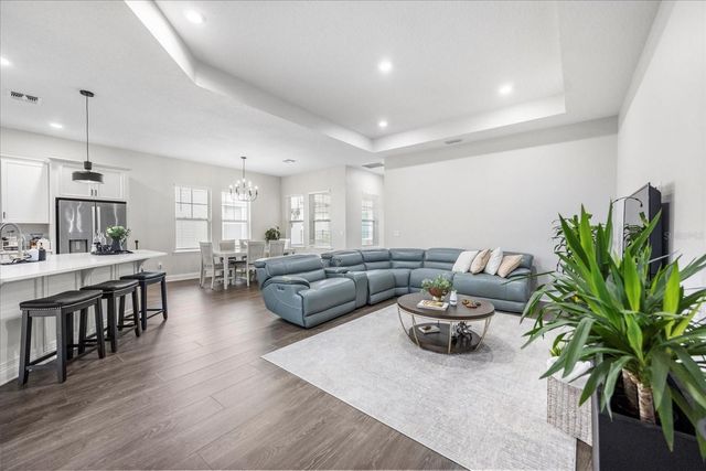 8626 DUBOCHET STREET, Orlando, FL 32827