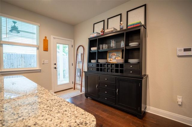1215 Davis ST, Taylor, TX 76574