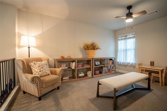 1215 Davis ST, Taylor, TX 76574