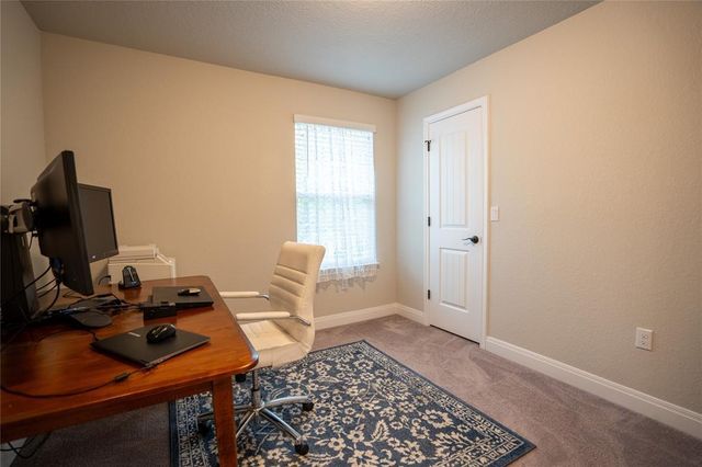 1215 Davis ST, Taylor, TX 76574