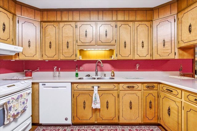 283 Orchard Lake DR, Daleville, VA 24083