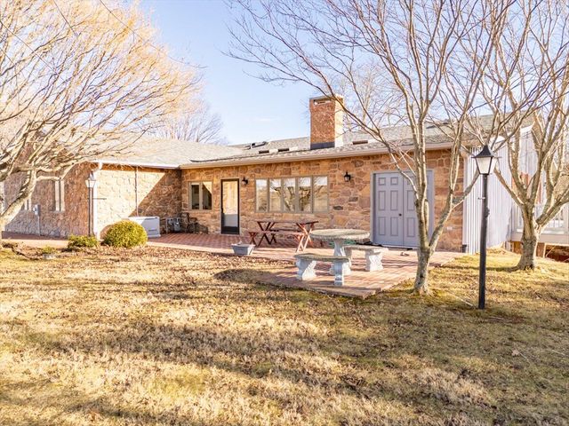 283 Orchard Lake DR, Daleville, VA 24083