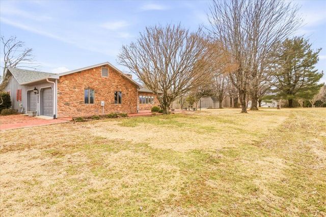 283 Orchard Lake DR, Daleville, VA 24083