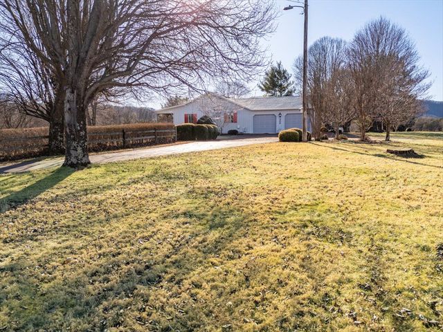 283 Orchard Lake DR, Daleville, VA 24083