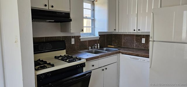 6148 S Madison Place 6148D, Tulsa, OK 74136