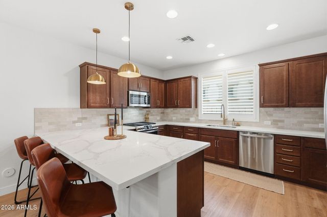 156 E LEVERENZ Avenue, Queen Creek, AZ 85140