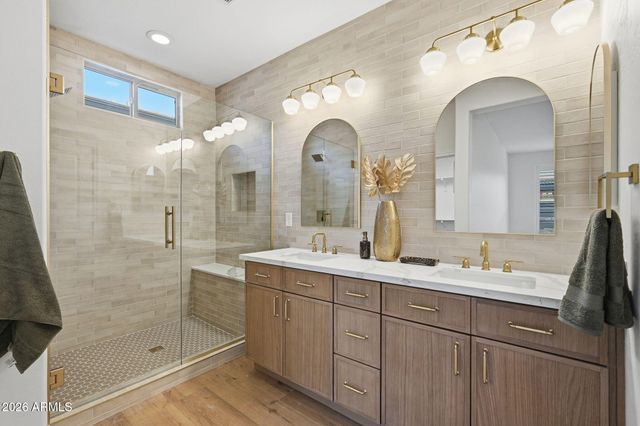 156 E LEVERENZ Avenue, Queen Creek, AZ 85140