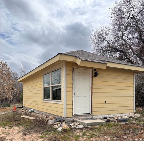 23038 Grand Spring Dr, Elmendorf, TX 78112