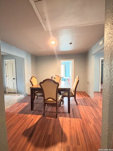 23038 Grand Spring Dr, Elmendorf, TX 78112