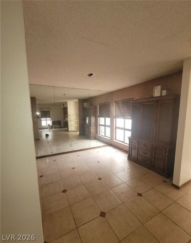 600 Woodmount Drive, Las Vegas, NV 89107