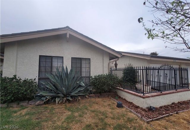 600 Woodmount Drive, Las Vegas, NV 89107