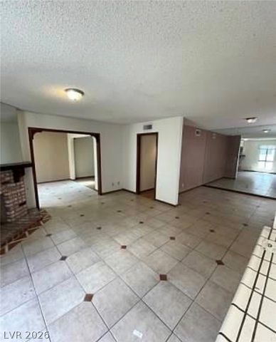 600 Woodmount Drive, Las Vegas, NV 89107