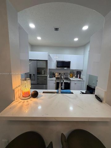 2244 NE 42nd Ave 2244, Homestead, FL 33033