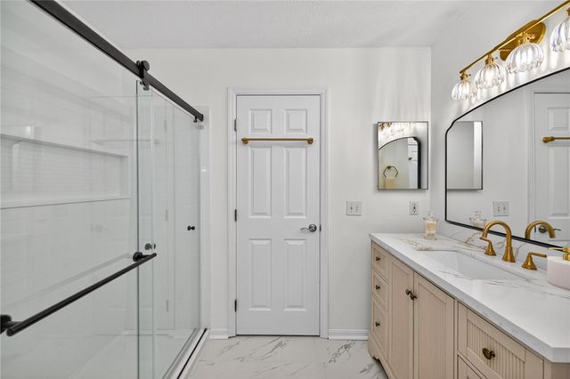 898 Pine Needle Place, Hamilton Twp, OH 45039