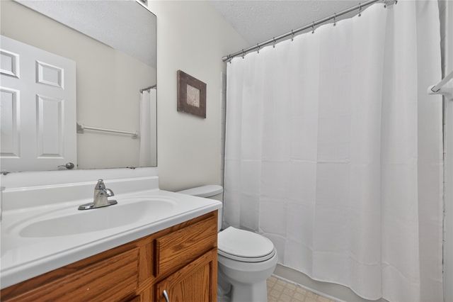 898 Pine Needle Place, Hamilton Twp, OH 45039