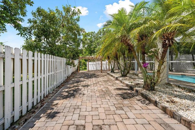 1111 Cherlynn Terrace, West Palm Beach, FL 33406