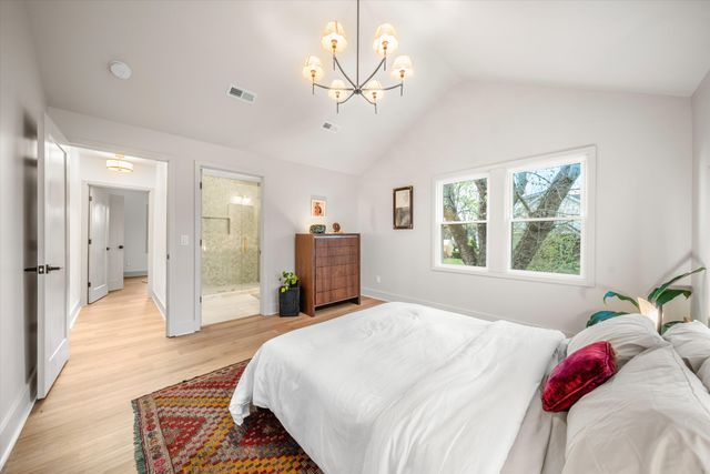 2910 Simmons Ave, Nashville, TN 37211