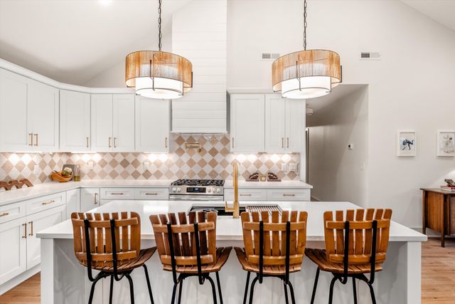 2910 Simmons Ave, Nashville, TN 37211