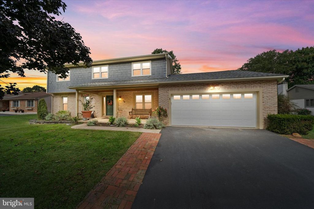 28 STATEN DR, Hockessin, DE 19707