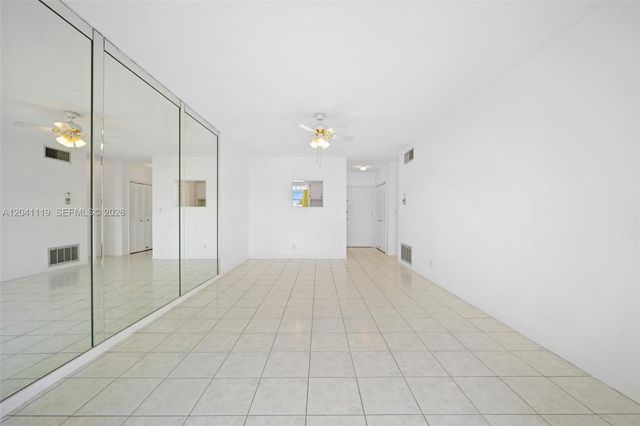 1116 Lake Ter 208, Boynton Beach, FL 33426