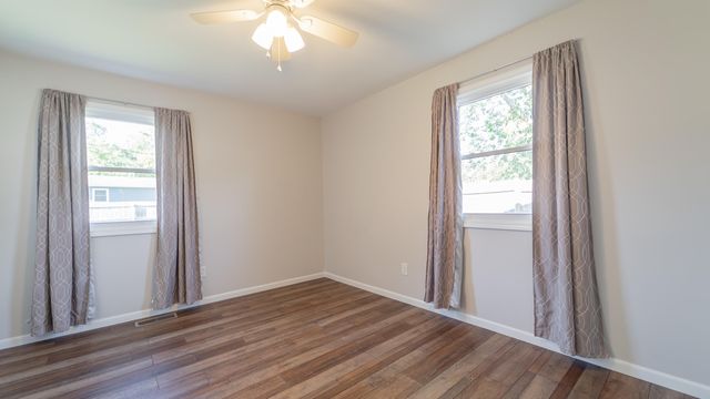 654 Nome Road, Valparaiso, IN 46385