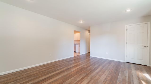 654 Nome Road, Valparaiso, IN 46385