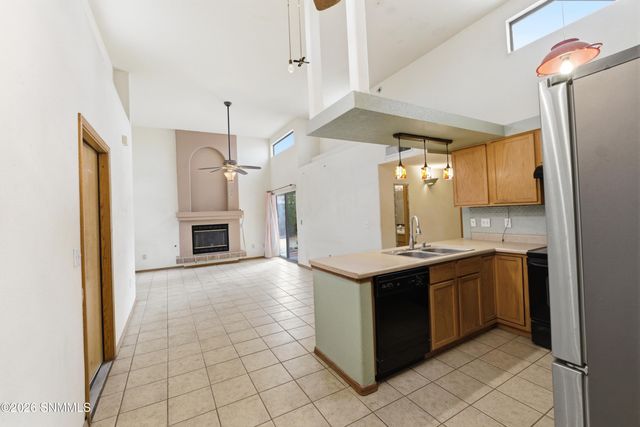 2130 Foxtail Pine Drive, Las Cruces, NM 88012