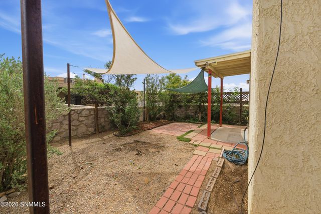 2130 Foxtail Pine Drive, Las Cruces, NM 88012