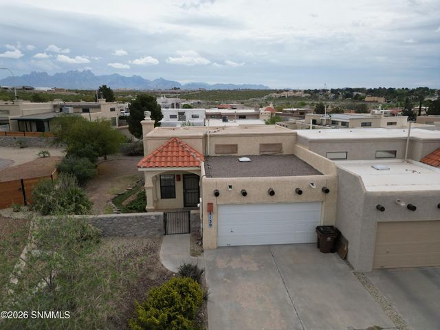 2130 Foxtail Pine Drive, Las Cruces, NM 88012
