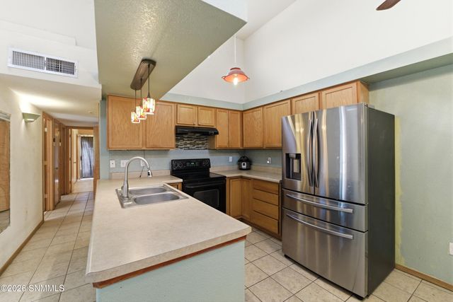 2130 Foxtail Pine Drive, Las Cruces, NM 88012