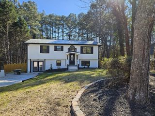 2826 Spanish Oak Drive, Lilburn, GA 30047